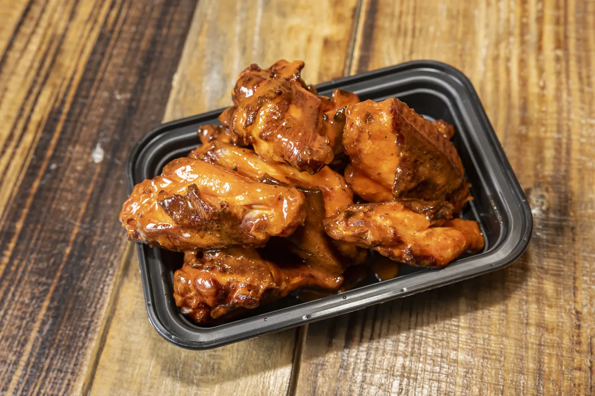 Wings from Strouderosa BBQ